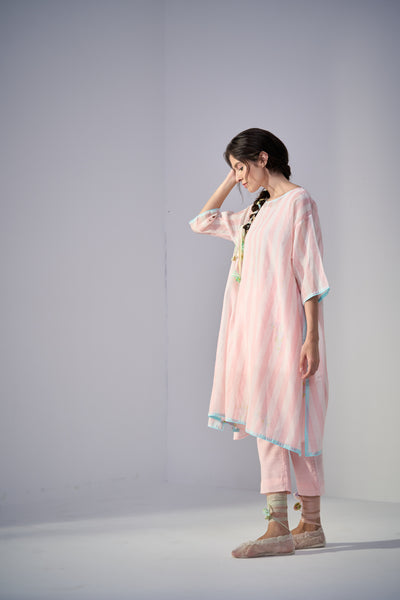 Vienna Kurta