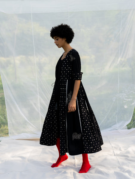 Kohl patched cape