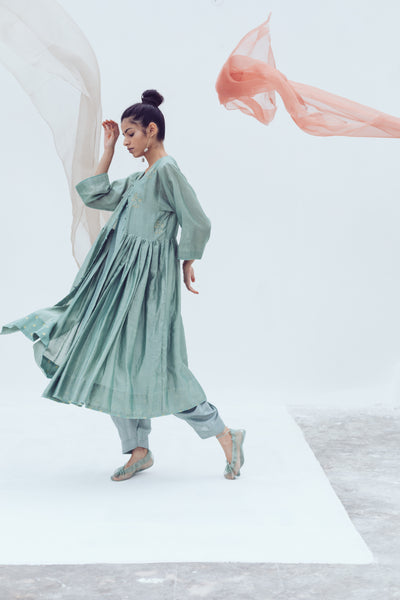 Sage bagh tunic